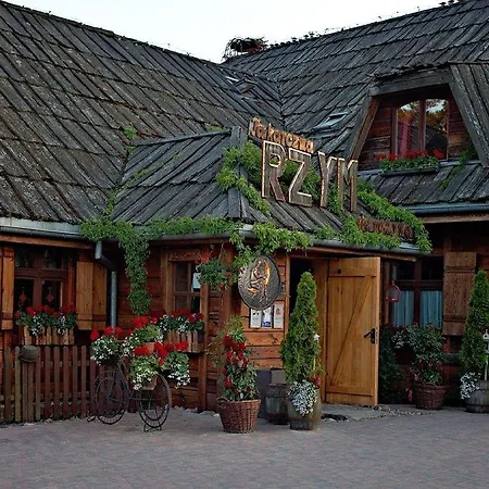 Han/Misafirhane Karczma Rzym Bydgoszcz S5 3*