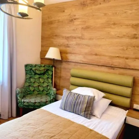 Karczma Rzym Bydgoszcz S5 אורחן Lisi Ogon