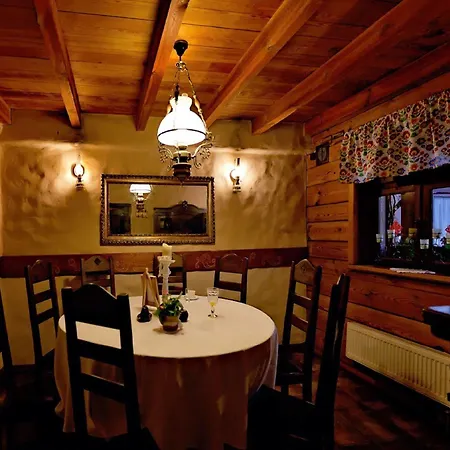 Karczma Rzym S5 بيت ريفي 3*